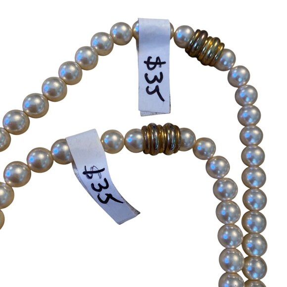 Two Vintage Faux Pearl Necklaces With Magnetic Clasp - Picture 6 of 7